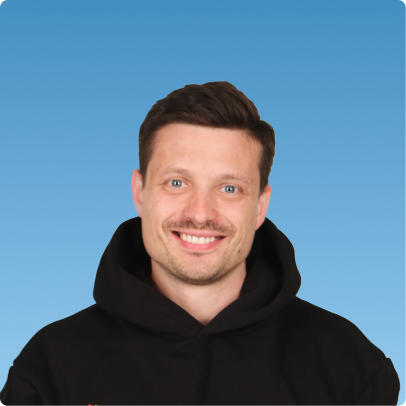 Максим Мануилов.jpg